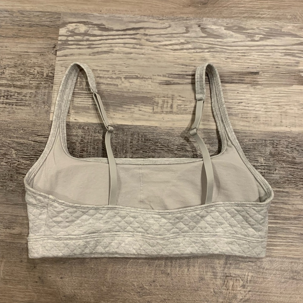 Gilly Hicks Quilted Bra - Picture 3 of 3